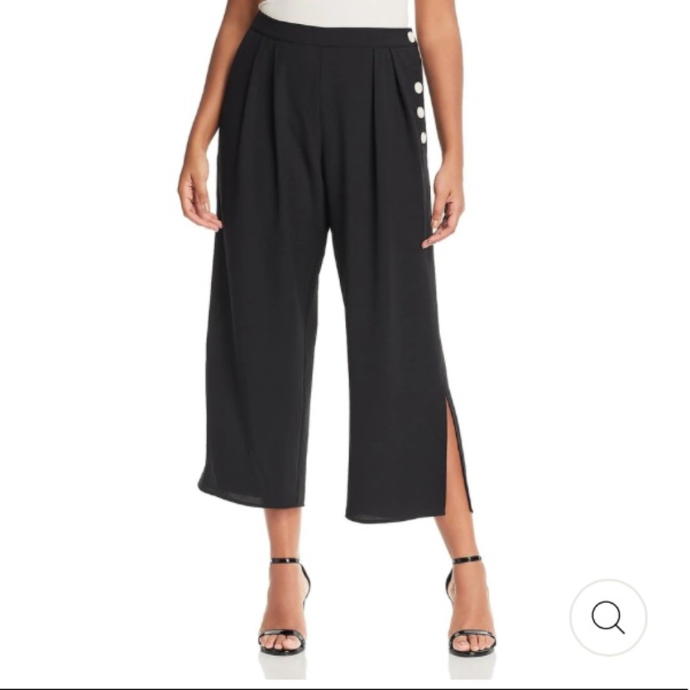 - NWT~Vince Camuto Side Button Crepe Culottes in Rich Black